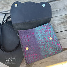 Load image into Gallery viewer, Distressed Black and Rio Hide Saddle Bags
