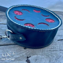 Load image into Gallery viewer, Red Moon Phase Round Bag