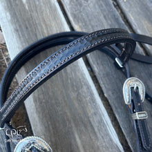 Load image into Gallery viewer, Horse Skull Tack Set