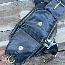 Load image into Gallery viewer, Horse Skull Sling/Crossbody Bag
