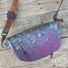 Load image into Gallery viewer, Rio Hide Fanny Pack