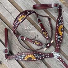 Load image into Gallery viewer, Sunflower Cowhide Buckstitched Set