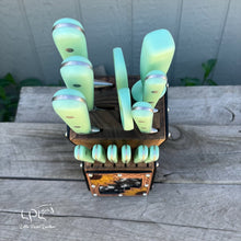 Load image into Gallery viewer, Sunflower Tooled and Cowhide Mint Knife Block Set