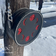 Load image into Gallery viewer, Red Moon Phase Round Bag