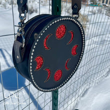 Load image into Gallery viewer, Red Moon Phase Round Bag