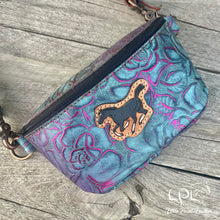 Load image into Gallery viewer, Rio Hide Fanny Pack