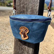 Load image into Gallery viewer, Distressed Leather Fanny Pack- Jackalope