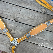 Load image into Gallery viewer, Yellow Spotted Breast Collar