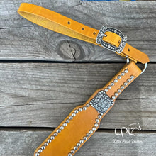 Load image into Gallery viewer, Yellow Spotted Breast Collar