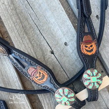 Load image into Gallery viewer, Headless Horseman Tack Set