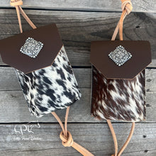 Load image into Gallery viewer, Cowhide Saddle Pouch