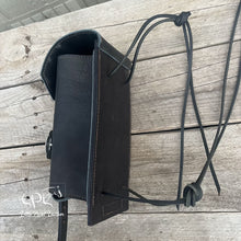 Load image into Gallery viewer, Distressed Black Bottle Holder