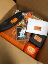 Load image into Gallery viewer, Halloween Mystery Box