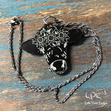 Load image into Gallery viewer, Flower Cow Necklaces