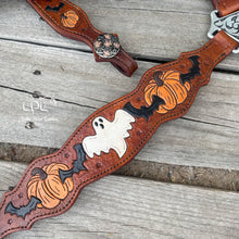 Load image into Gallery viewer, Halloween Tack Set
