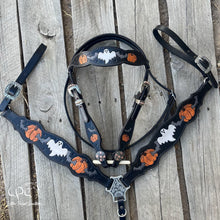Load image into Gallery viewer, Black Halloween Tack Set
