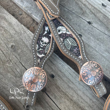 Load image into Gallery viewer, Grey Skeleton Tack Set
