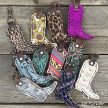 Load image into Gallery viewer, Cowboy Boot Keychain
