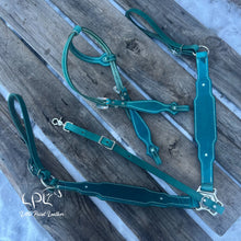 Load image into Gallery viewer, Teal Checkered Tack Set
