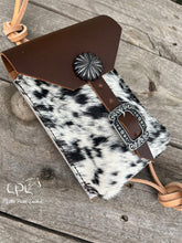 Load image into Gallery viewer, Black/White Cowhide Saddle Pouch- Pinwheel Concho
