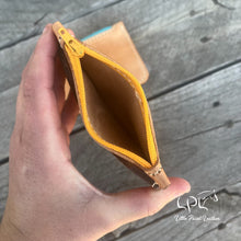 Load image into Gallery viewer, Flower Horse Tooled Coin Pouch Wallet
