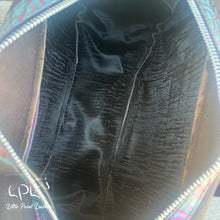 Load image into Gallery viewer, Rio Hide Overnight Bag
