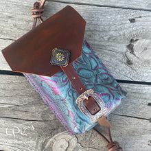 Load image into Gallery viewer, Saddle Pouch
