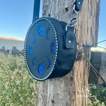 Load image into Gallery viewer, Blue Moon Phase Round Bag
