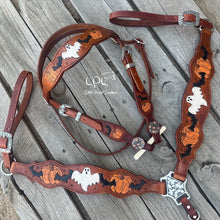 Load image into Gallery viewer, Halloween Tack Set
