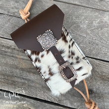 Load image into Gallery viewer, Cowhide Saddle Pouch- Square Concho
