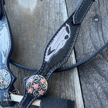 Load image into Gallery viewer, Horse Skull Browband Headstall
