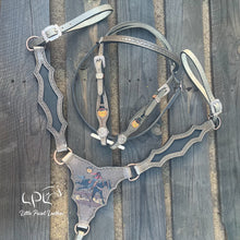 Load image into Gallery viewer, Grey Headless Horseman Tack Set

