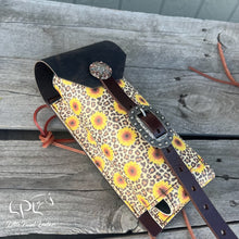 Load image into Gallery viewer, Leopard/Sunflower Print Bottle Holder
