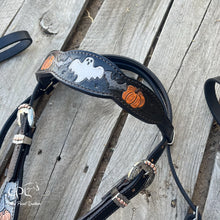 Load image into Gallery viewer, Black Halloween Tack Set
