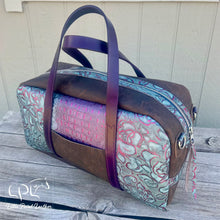 Load image into Gallery viewer, Rio Hide Overnight Bag
