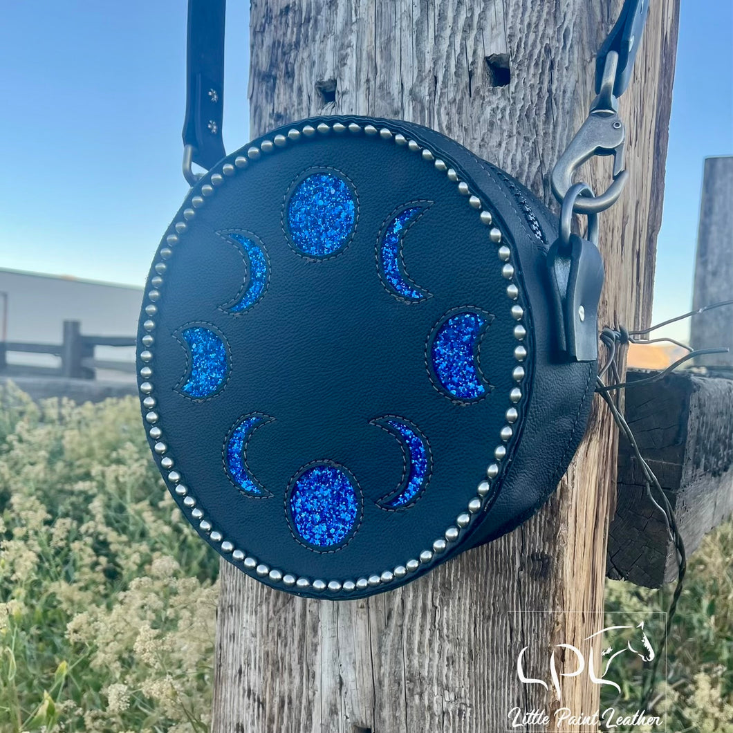 Blue Moon Phase Round Bag