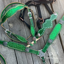 Load image into Gallery viewer, CHANCE TO WIN Green Set
