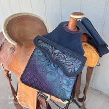 Load image into Gallery viewer, Rio Hide Horn Saddle Bags
