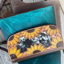 Load image into Gallery viewer, Distressed Turquoise and Sunflower Saddle Bags
