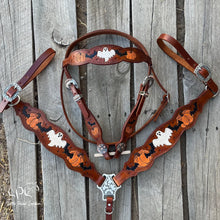 Load image into Gallery viewer, Medium Oil Halloween Tack Set
