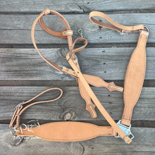 Load image into Gallery viewer, Purple/Black Color Shift Dragon Tack Set

