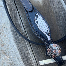 Load image into Gallery viewer, Horse Skull Browband Headstall
