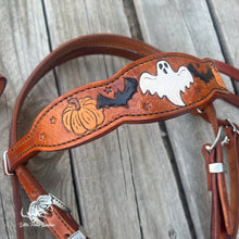 Load image into Gallery viewer, Halloween Tack Set
