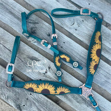 Load image into Gallery viewer, Teal Sunflower Tack Set

