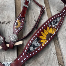Load image into Gallery viewer, Sunflower Cowhide Buckstitched Set
