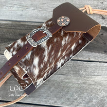 Load image into Gallery viewer, Cowhide Bottle Holder
